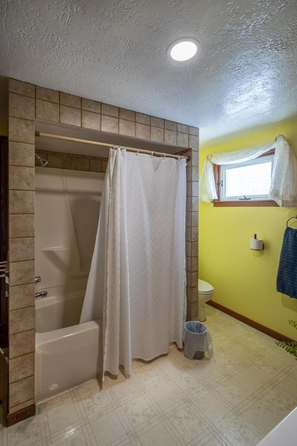Villa Weaver Ridge Manor Millersburg Exterior foto