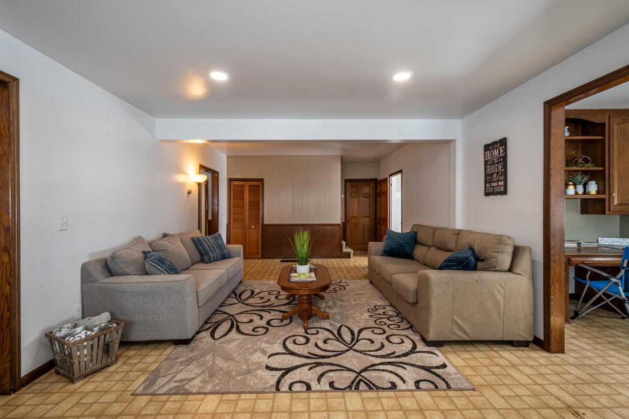 Villa Weaver Ridge Manor Millersburg Exterior foto
